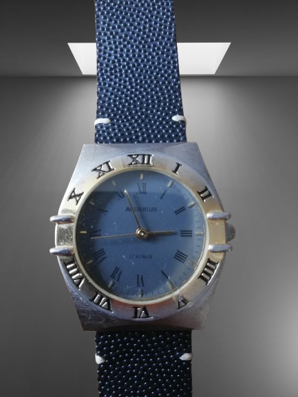 Montre AUTOMATIQUE avec bracelet en ballon de rugby