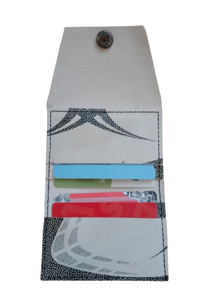 Porte-CB (4 cartes) 100% en ballon de rugby recyclé