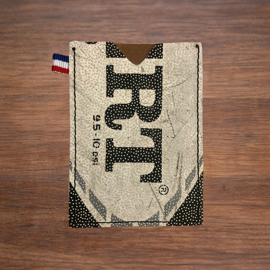 Porte-CB en ballon de rugby recyclé GILBERT noir et gris