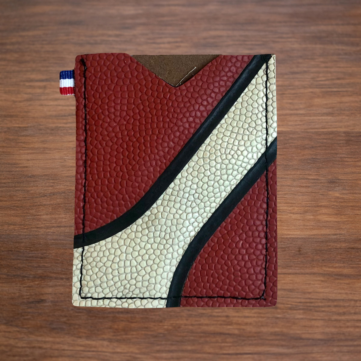 Porte carte 1 emplacement en ballon de basket recyclé bicolore rouge et beige