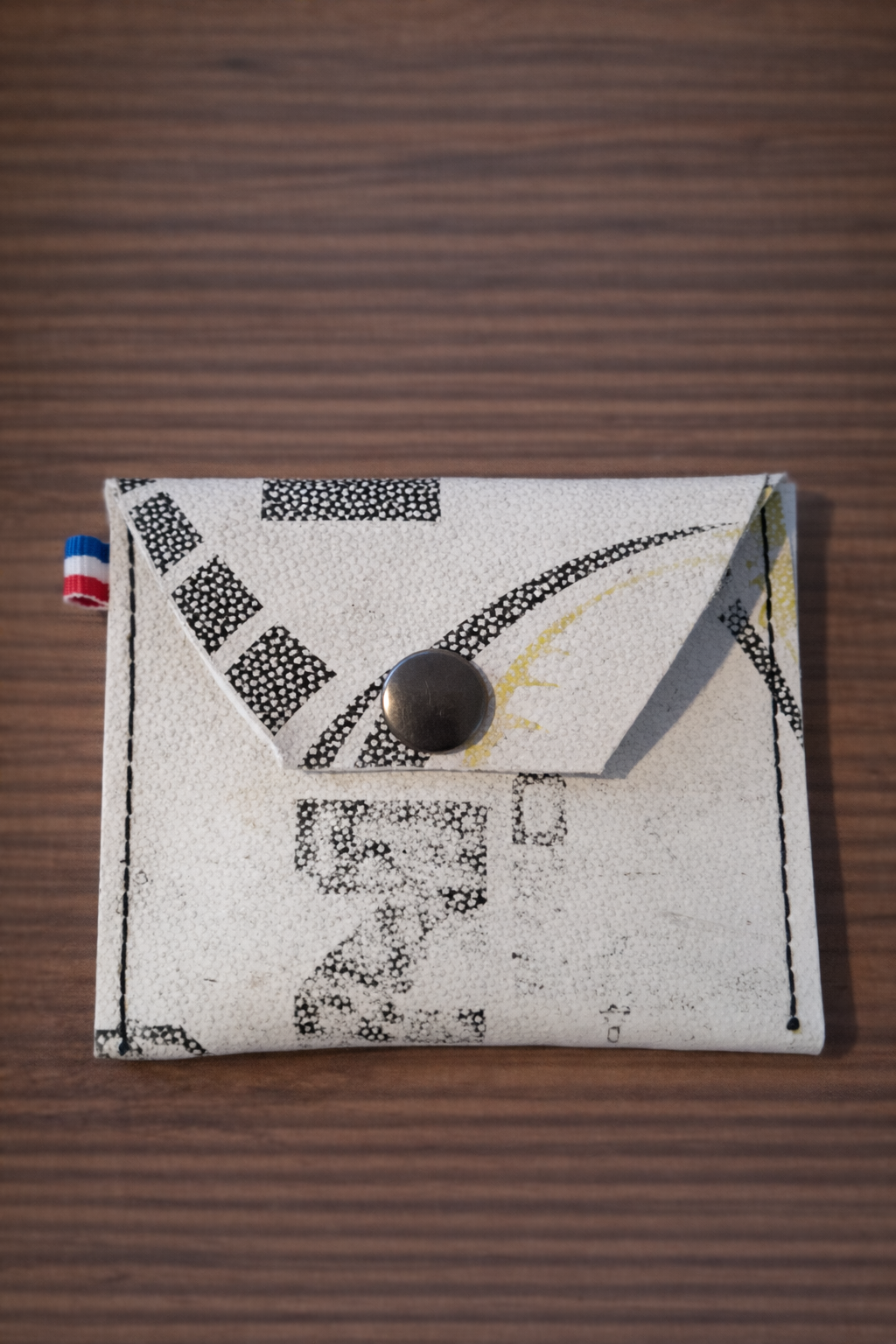 Pochette Porte-monnaie en ballon de Rugby recyclé