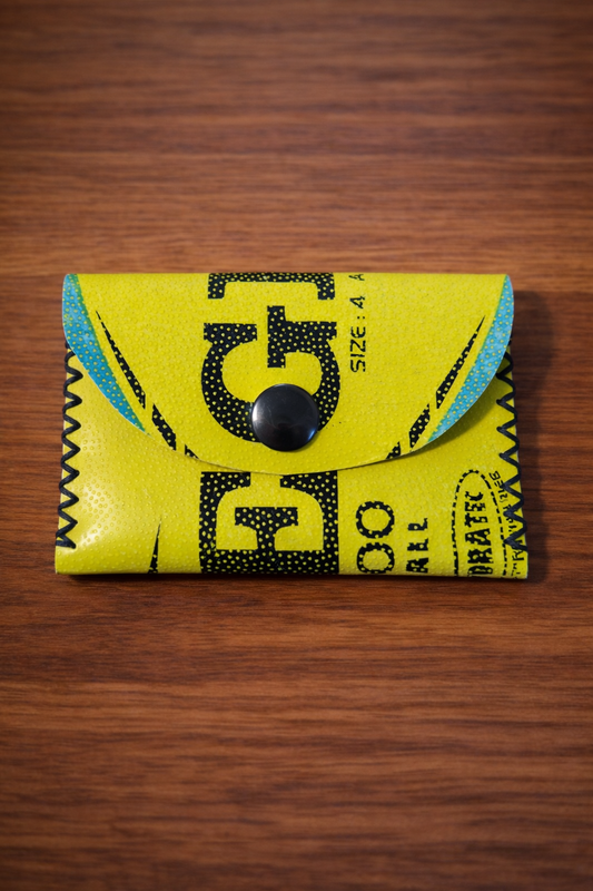 Pochette Porte-monnaie en ballon de Rugby recyclé