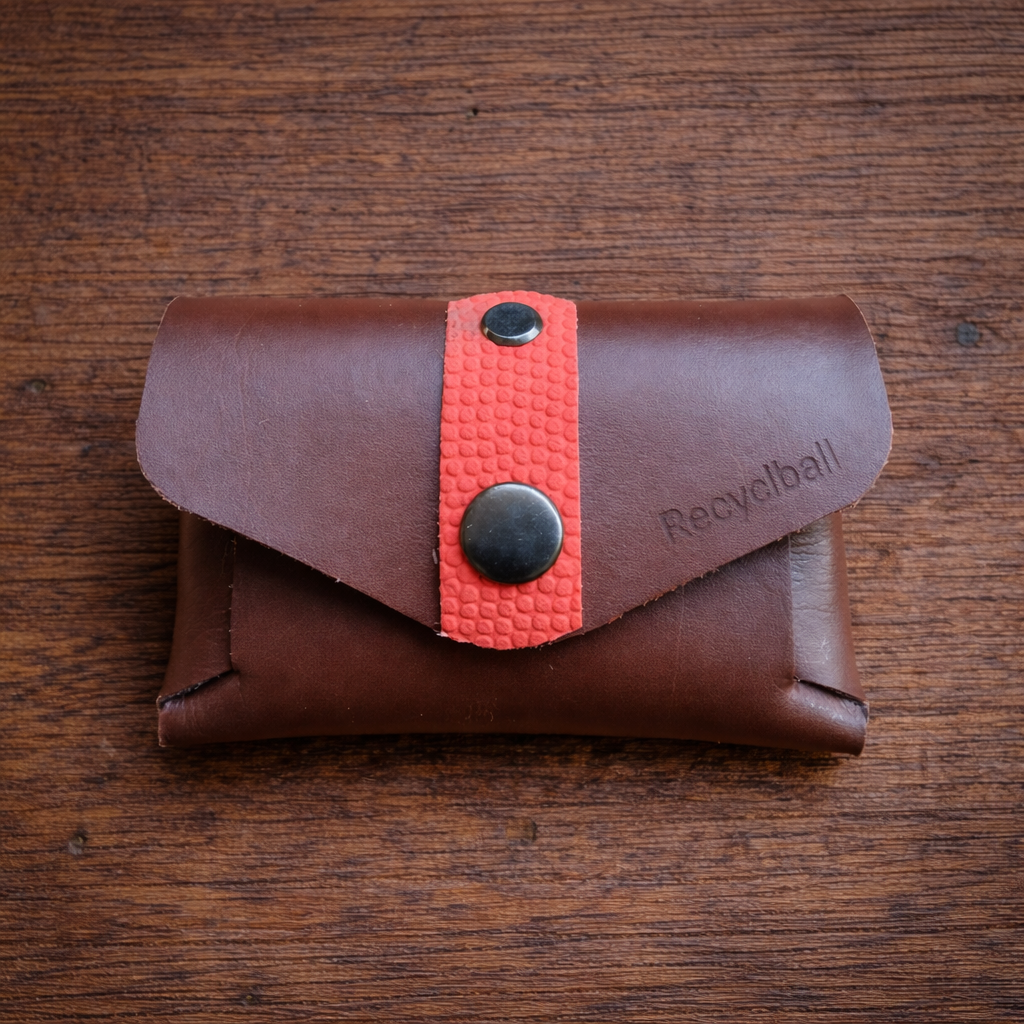 Pochette Porte-monnaie en ballon de Basket recyclé et cuir