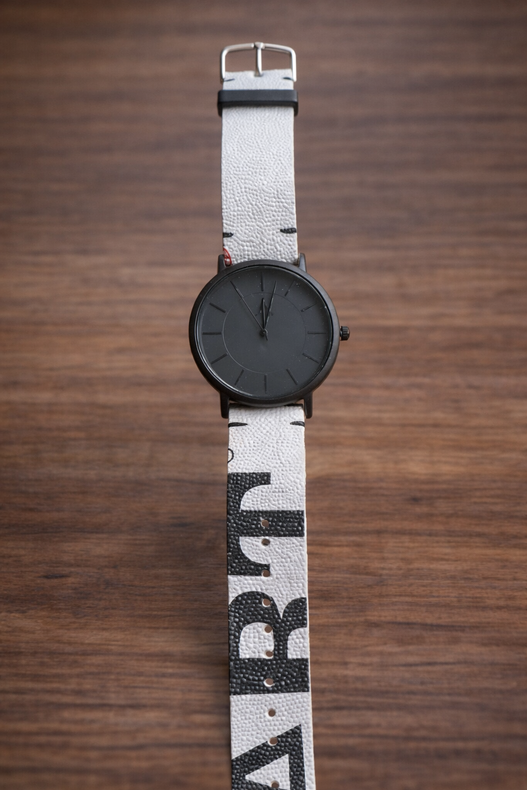 Montre Ballon de Rugby recyclé GILBERT